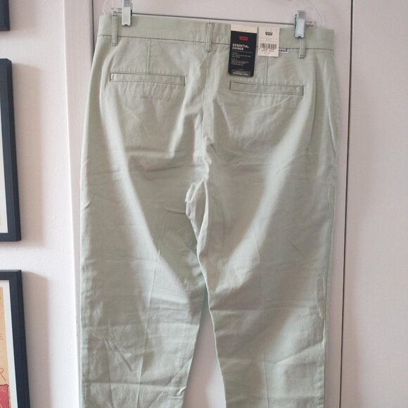 Levi's Women's Essential Chino Ankle Pants Mid Rise in Sea Foam Green NWT - Picture 12 of 13